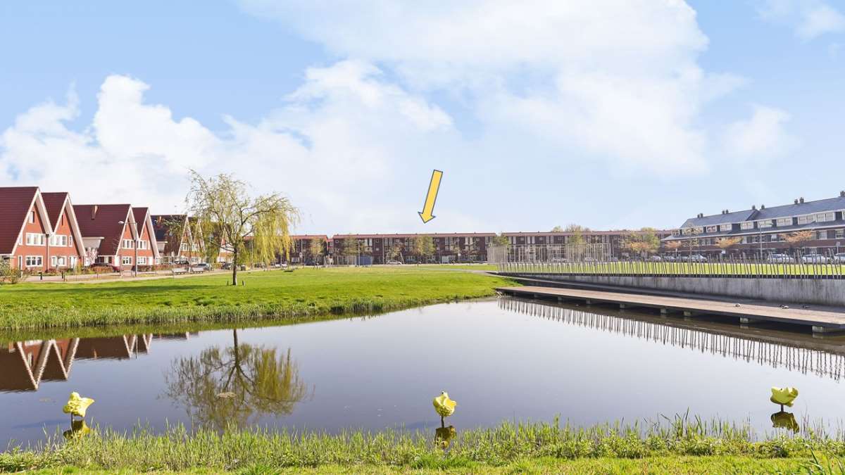 Vrouw Avenweg  182 in Den Haag